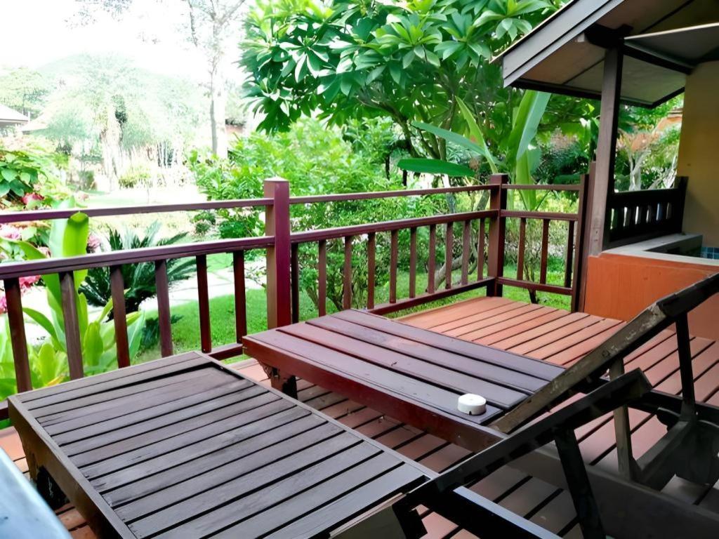 Pai Hotsprings Spa Resort Екстер'єр фото