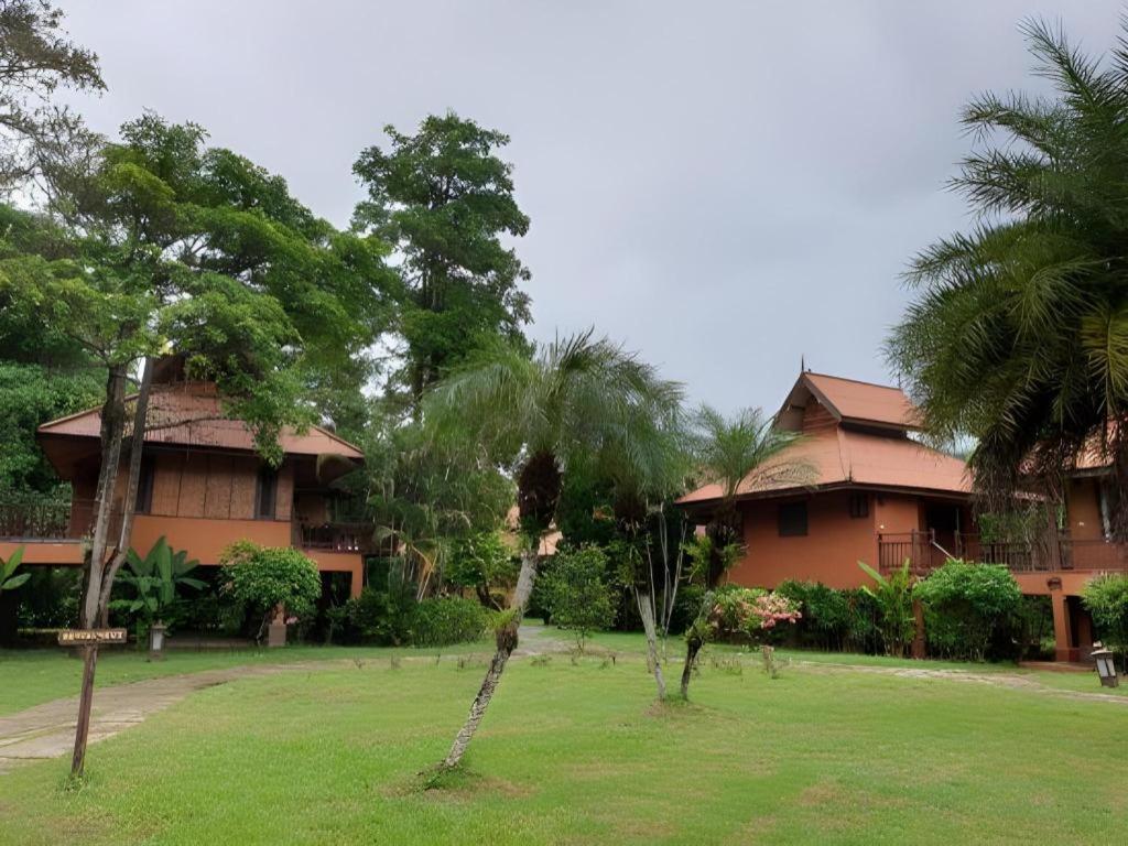 Pai Hotsprings Spa Resort Екстер'єр фото